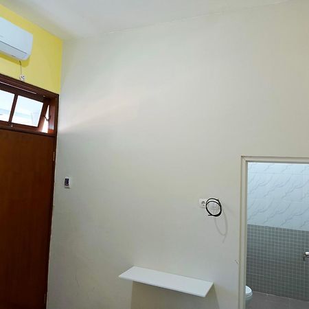Bebek Kuning Residence Blimbing  Exterior photo